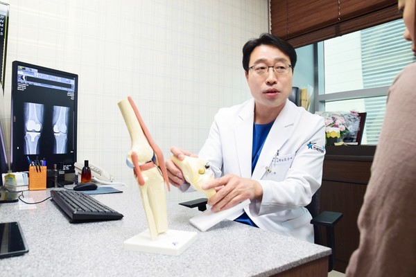 연세건우병원 조승배 원장(사진 제공 = 연세건우병원)