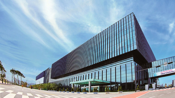 삼성바이오로직스 생산 모더나 백신, 국내 첫 공급