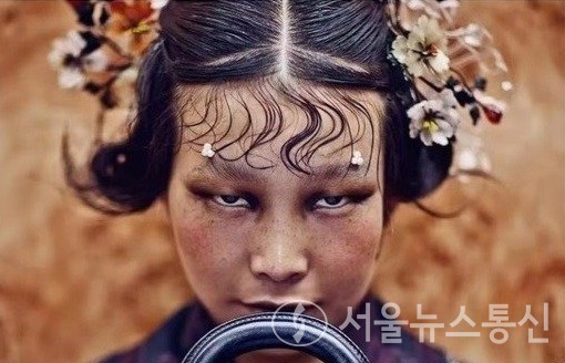 프랑스의 명품 브랜드 디오르가 중국 여성을 의도적으로 추하게 그렸다는 이유로 중국 여론의 뭇매를 맞고 있다. / 사진=사우스모밍포스트홈페이지 캡처