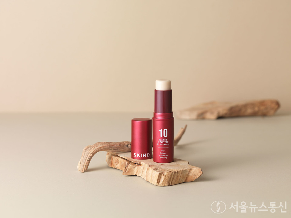 품절 대란템, 스카인드 '매직 10 글로우 스틱'이 차가운 겨울 피부를 보호 할 