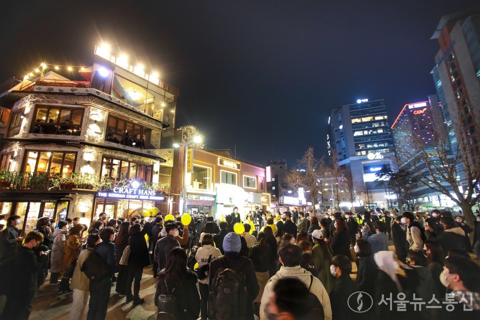Không khí trẻ trung, sáng tạo tại Hongdae - vườn ươm các nhà phát triển trẻ