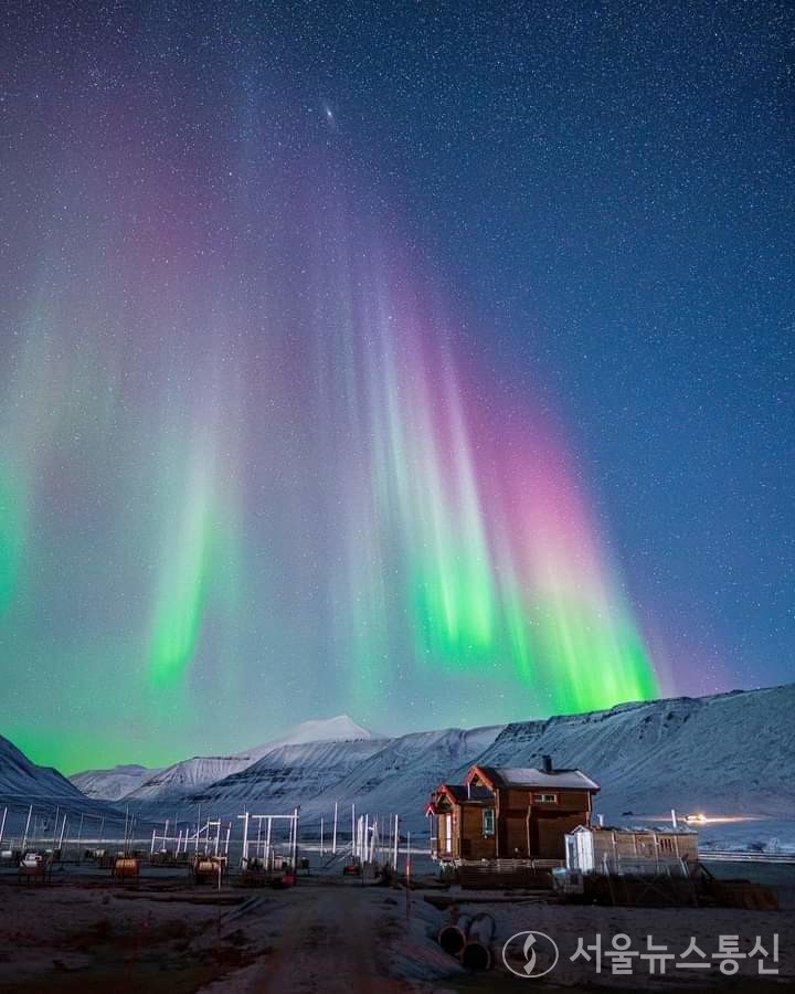 북극의 밤, 스발바르드. (노르웨이관광청 제공)