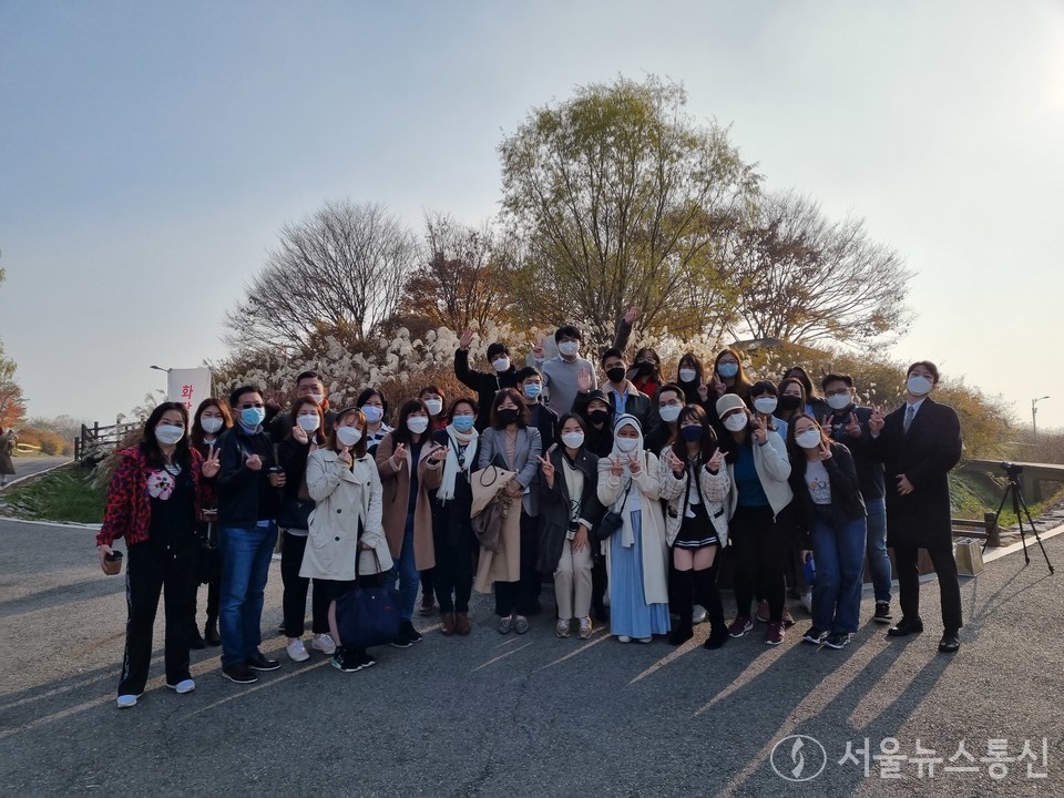 서울시 핵심여행사 네트워크 구축 사업의 일환으로 진행된 2021년 싱가포르 여행사·미디어 팸투어 현장. 글로벌 팬데믹 와중에도 9건의 서울관광상품이 개발된 바 있다.