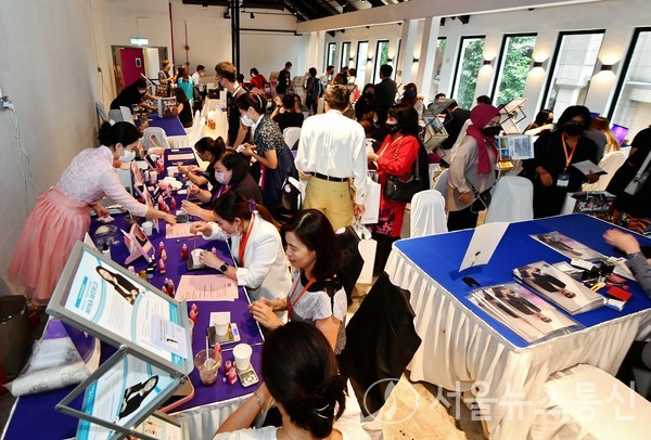 말레이시아 서울관광 B2B 트래블마트 현장은 현지 바이어와 미디어들로 발 딛을 틈 없이 성황을 이루었다.