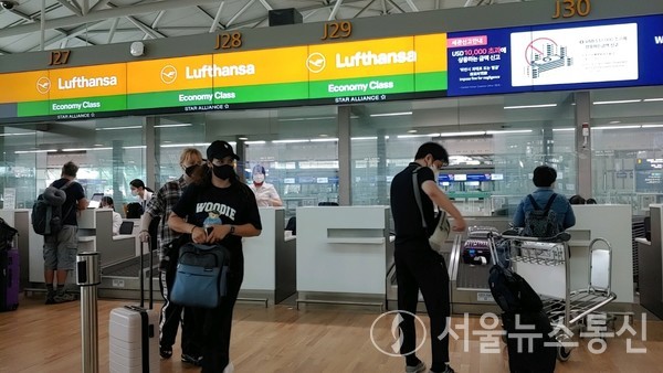 인천국제공항 출국장 / 사진 = 최정인 기자