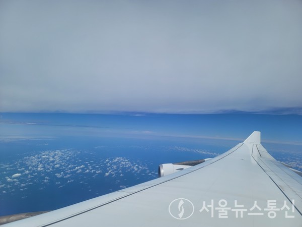 인천을 출발해서 스페인으로 떠나는 비행기 / 사진 = 최정인 기자