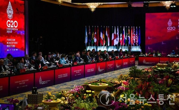8일 인도네시아 발리에서 열린 주요 20개국(G20) 외교장관들이 모여 회의를 갖고 있다. 2022.7.8/신화통신