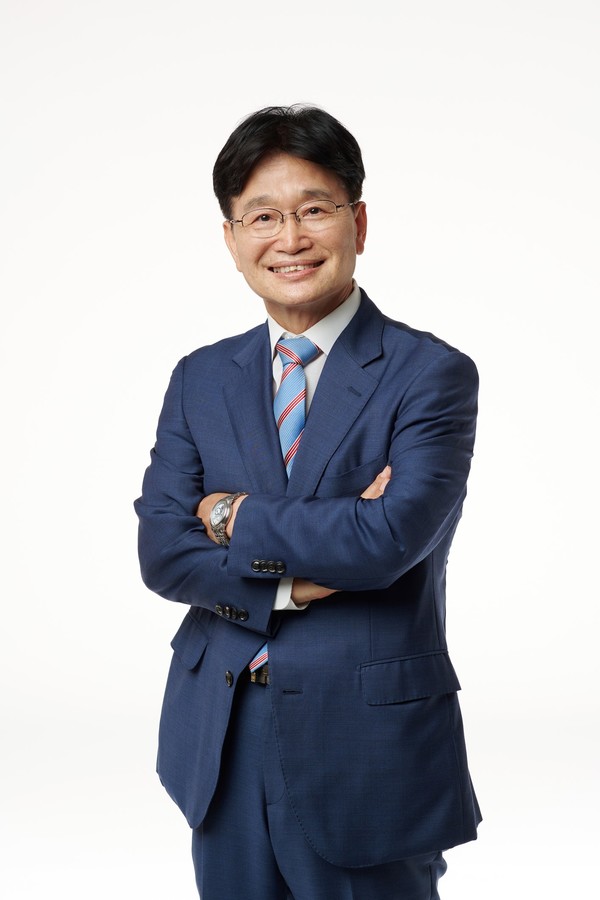 서울시의회 도시계획균형위원회 김용일 의원(국민의힘, 서대문구4)은 지난 10월 29일 서대문구청 6층 대강당에서 개최된 ‘서대문구 다함께하는 다누리 축제’에 참석해 다문화 가정의 자녀들과 즐겁고 의미 있는 시간을 함께하였다.