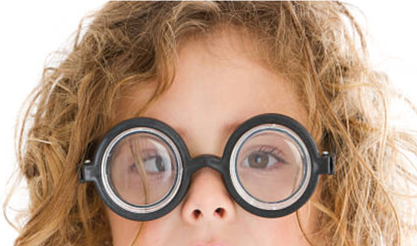 건국대병원 안과 신현진 교수가 간헐외사시 환아와 부모를 대상으로 설문 연구를 시행한 결과, 부모와 아이의 삶의 질이 밀접하게 연결돼 있다고 발표했다. / 사진 = pixabay