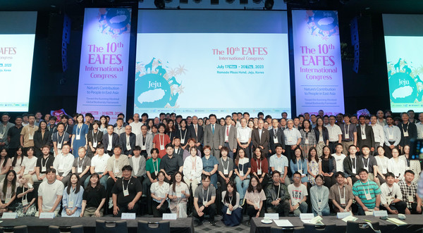 ‘제10회 동아시아생태학회 국제학술대회 개회식’이 18일 라마다프라자 제주호텔에서 개최됐다.