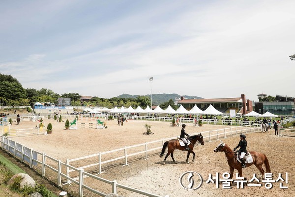 가을승마주간이 열리는 한국마사회 승마경기장 / 사진 = 한국마사회