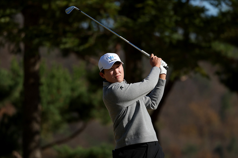 전성현 5번홀 세컨 아이언 샷 /KPGA 