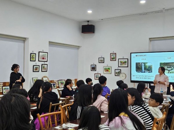 행주산성 충의정 ‘나만의 권율장군 그리기’ / 사진 = 고양시