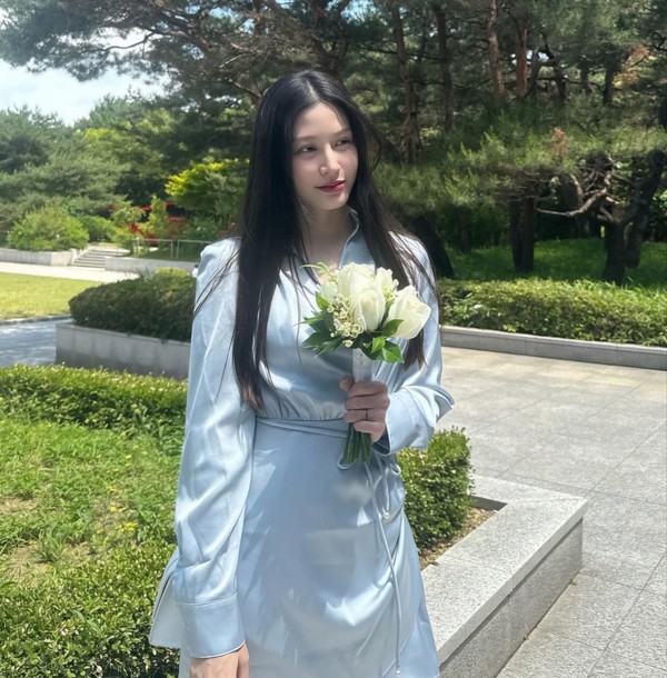 결혼 앞둔 조민, 부케받는 영상 공개…