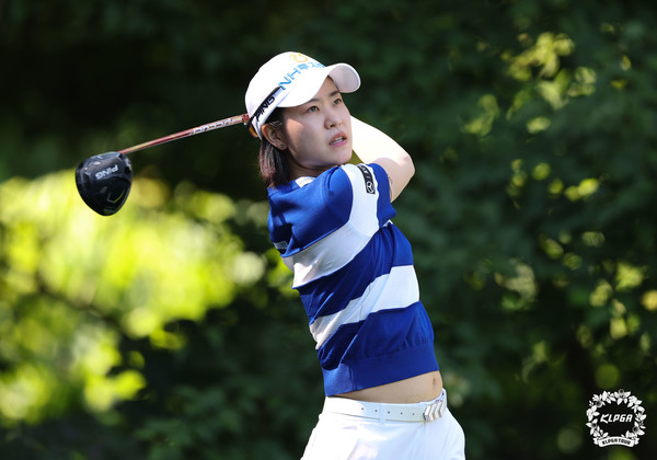 박민지 맥콜·모나 용평 오픈 with SBS Golf 2R 13번홀 티샷 (사진제공) KLPGA