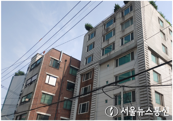 전세사기와 깡통전세 등의 영향으로 빌라(연립·다세대주택)에 대한 기피현상이 확산하면서 거래 비중이 역대 최저 수준까지 떨어졌다. (사진은 기사와 무관) / 사진 = 서울뉴스통신 최정인 기자