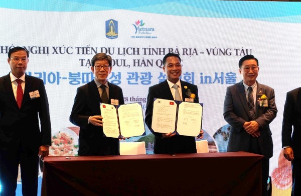 서울시관광협회는 지난달 28일 그랜드 하얏트 서울 호텔 2층 남산3번홀에서 개최된 바리아-붕따우성 관광 설명회에 한국과 베트남 양국 관광 대표기관인 서울시관광협회(회장권한대행 박정록)와 바리아-붕따우성(Và Rịa-Vũng Tàu) 관광협회가 관광 발전 및 교류 확대를 위한 업무협약(MOU)을 체결했다고 밝혔다.