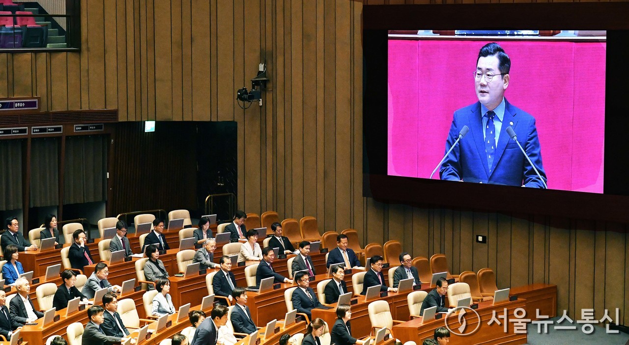 한덕수 국무총리를 비롯한 국무위원들이 4일 오전 서울 여의도 국회에서 열린 제418회국회(정기회) 제2차 본회의에서 박찬대 더불어민주당 원내대표의 국정에 관한 교섭단체대표연설을 듣고 있다. (2024.09.04) / 사진 = 서울뉴스통신 신현성 기자