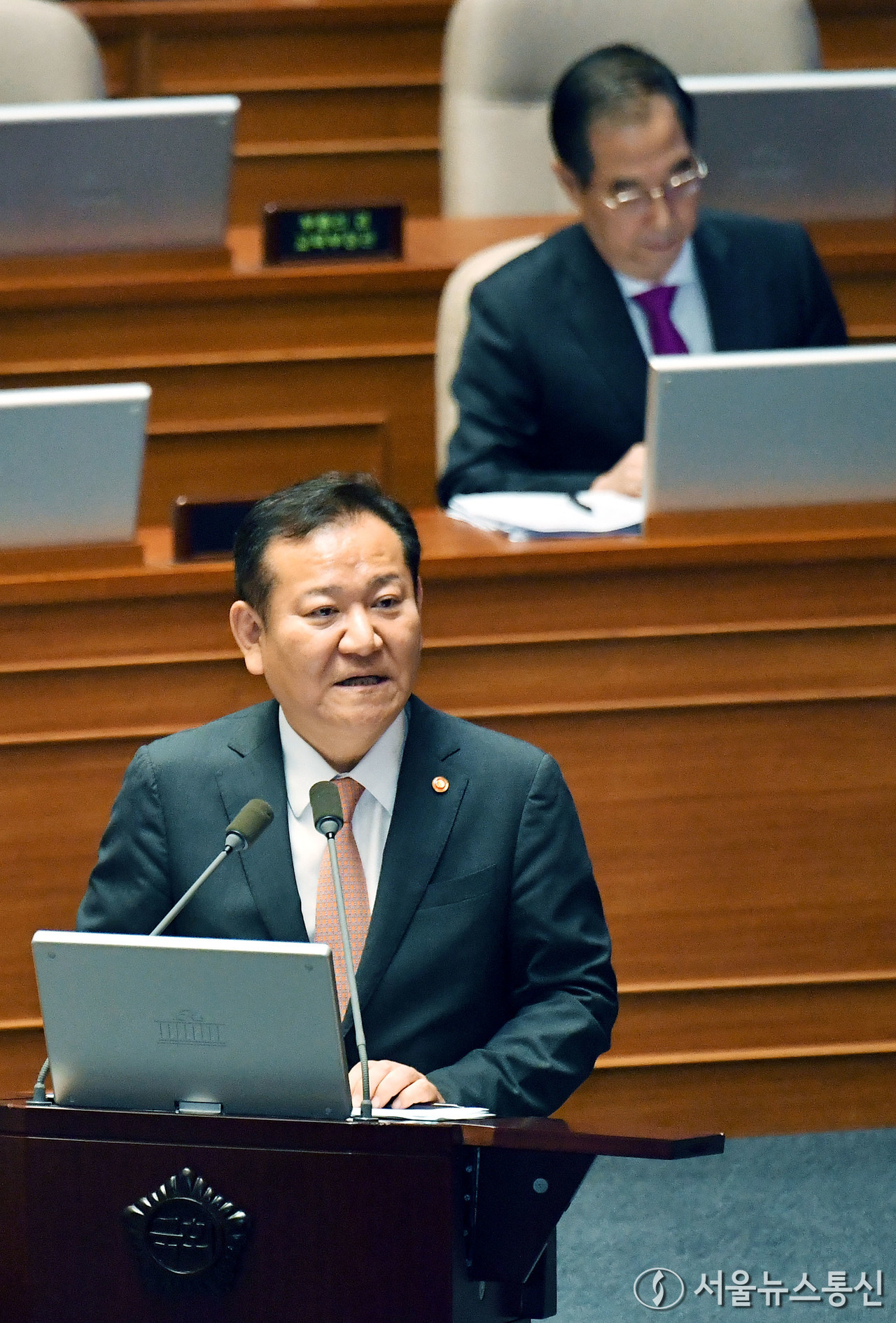 이상민 행정안전부 장관이 9일 오후 서울 여의도 국회에서 열린 제418회국회(정기회) 제4차 본회의 대정부질문(정치)에서 박지원 더불어민주당 의원의 질의에 답변하고 있다. (2024.09.09) / 사진 = 서울뉴스통신 신현성 기자