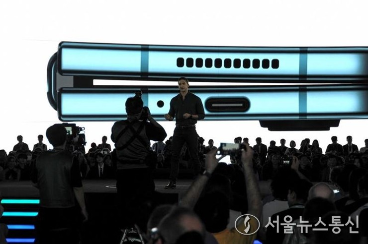 26일 한국 서울에서 삼성의 5세대 폴더블 스마트폰을 포함한 신제품 출시 삼성의 '갤럭시 언팩' 행사가 열리고 있다. 2023.7.26/신화통신