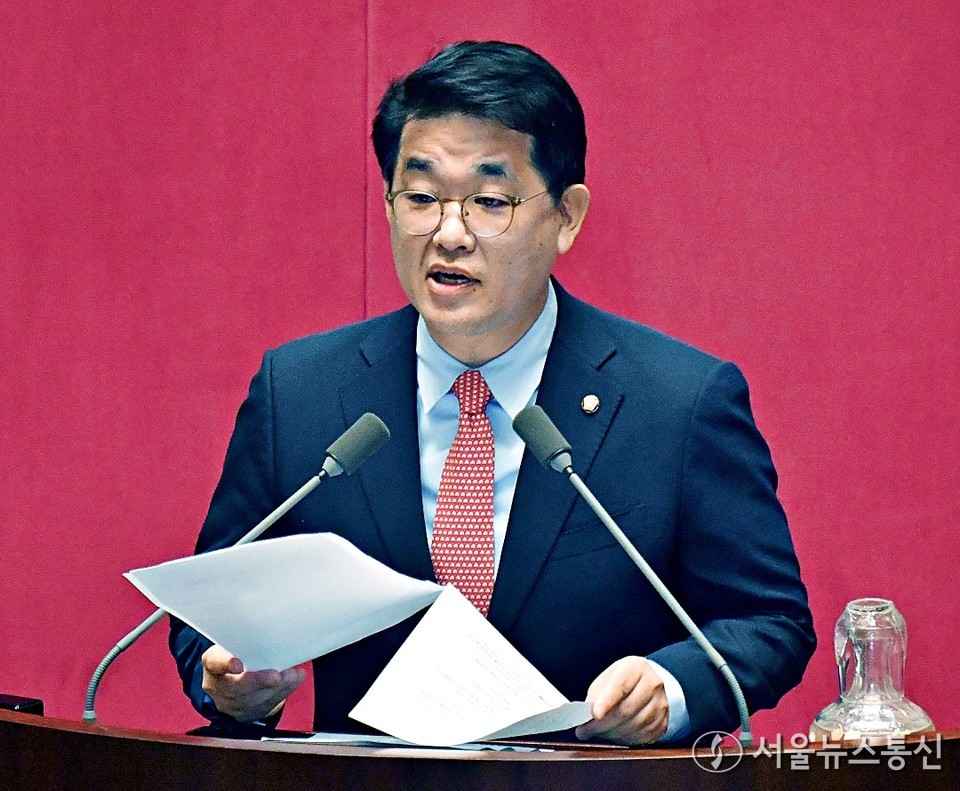 배준영 국민의힘 원내수석부대표가 19일 오후 서울 여의도 국회에서 열린 제418회 국회(정기회) 제8차 본회의에서 의사진행 발언을 하고 있다.  (2024.09.19) / 사진 = 서울뉴스통신 신현성 기자
