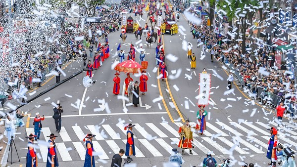 2024 '정조대왕 능행차 공동재현' 전경 [사진=이재준 페이스북]