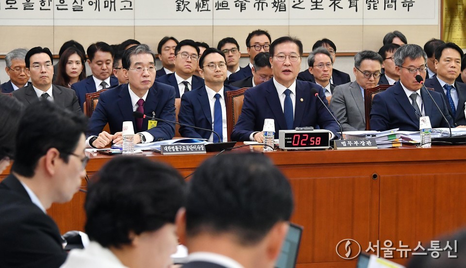 박성재 법무부 장관이 8일 오전 서울 여의도 국회 법제사법위원회에서 열린 법무부 등에 대한 국정감사에서 의원 질의에 답변하고 있다. (2024.10.08) / 사진 = 서울뉴스통신 이창호 기자