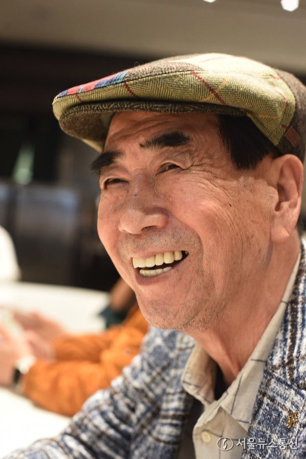 제27대 서울시관광협회 회장직에 출마한 코트파 신중목 회장을 지난 9일 오후 서울시 중구 신세계백화점 푸드코트에서 만나 칼국수 회동을 하며 출마의 변을 다시금 들어봤다. 2024.11.10. 사진 이민희 기자   