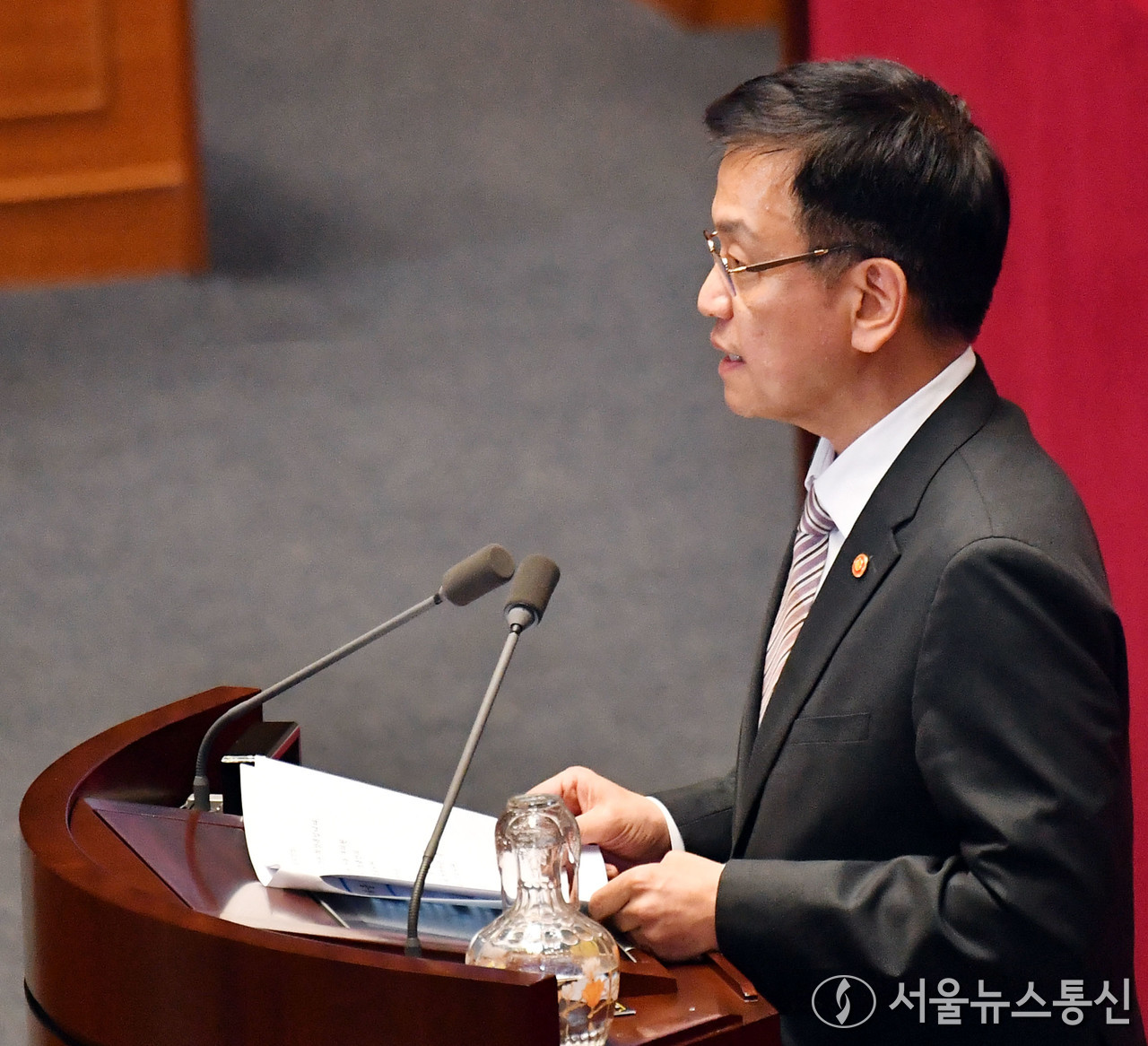 최상목 경제부총리 겸 기획재정부 장관이 10일 서울 여의도 국회에서 열린 제418회국회(정기회) 제18차 본회의에서 안건 제안설명을 하고 있다. (2024.12.10) / 사진 = 서울뉴스통신 신현성 기자