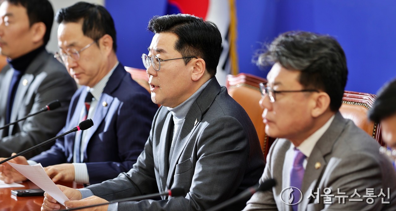 박찬대 더불어민주당 원내대표가 7일 오전 서울 여의도 국회에서 열린 원내대책회의에서 발언하고 있다. (2025.01.07) / 사진 = 서울뉴스통신 신현성 기자