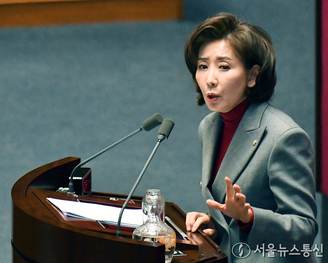 나경원 국민의힘 의원이 9일 서울 여의도 국회에서 열린 윤석열 대통령 위헌적 비상계엄 선포 내란혐의 및 제주항공 여객기 참사 진상규명 관련 긴급현안질문 본회의에서 질의 전 모두발언을 하고 있다. (2025.01.09) / 사진 = 서울뉴스통신 이창호 기자