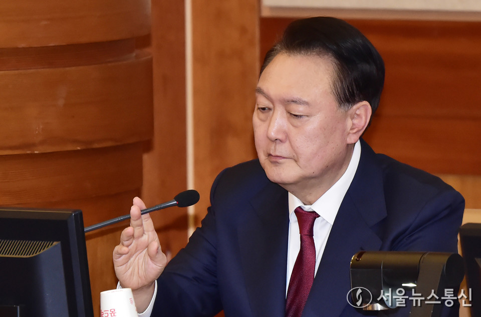 윤석열 대통령이 23일 오후 서울 종로구 헌법재판소에서 열린 탄핵심판 4차 변론기일에 출석해 있다.(2025.01.23) / 사진 = 공동취재 