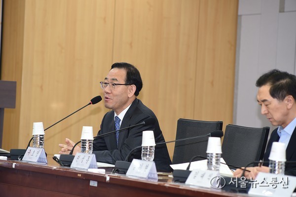 주호영 국회부의장은 “헌법재판소의 정치적 편향성이 법치주의 근간을 흔들고 있다”며, 이를 바로잡기 위한 제도적 개혁이 필요하다고 강조했다. /신현성 기자