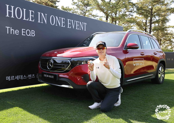 선수들이 공통으로 지목한 최고의 샷_이정민 크리스에프앤씨 제46회 KLPGA 챔피언십 3R 17번홀 홀인원