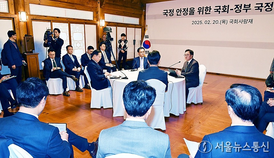 우원식 국회 의장이 20일 서울 여의도 국회 사랑재에서 열린 국정 안정을 위한 국회-정부 국정협의회에서 모두발언을 하고 있다. (2025.02.20) / 사진 = 서울뉴스통신 신현성 기자