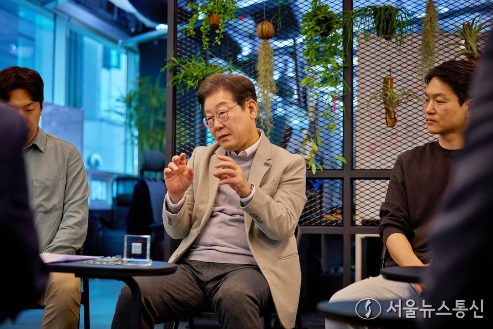 제21대 대통령 선거 출마를 선언한 이재명 더불어민주당 전 대표가 14일 서울 강남구 퓨리오사AI에서 발언하고 있다. (2025.04.14) / 사진 = 이재명 캠프 제공