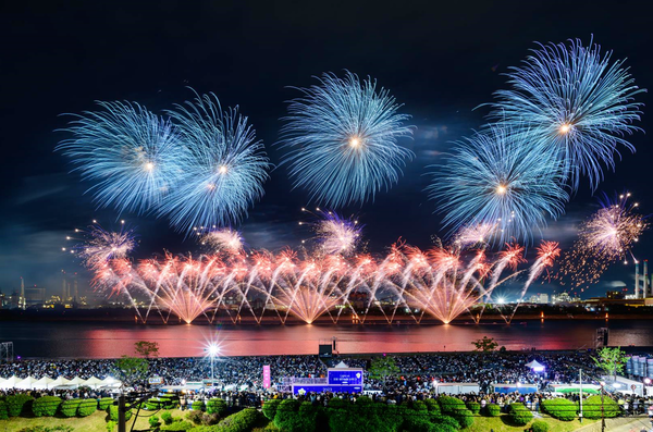 경북도는 북부권역 지역민들의 고통을 덜고, 경제적 활력을 되찾기 위해 관광을 지역 회복의 중심축으로 삼고, 대규모 관광 회복프로젝트을 통해 피해지역의 온기를 불어넣고 지역경제에 생기를 회복시키기 위한 본격적인 지원에 나설 전망이다.