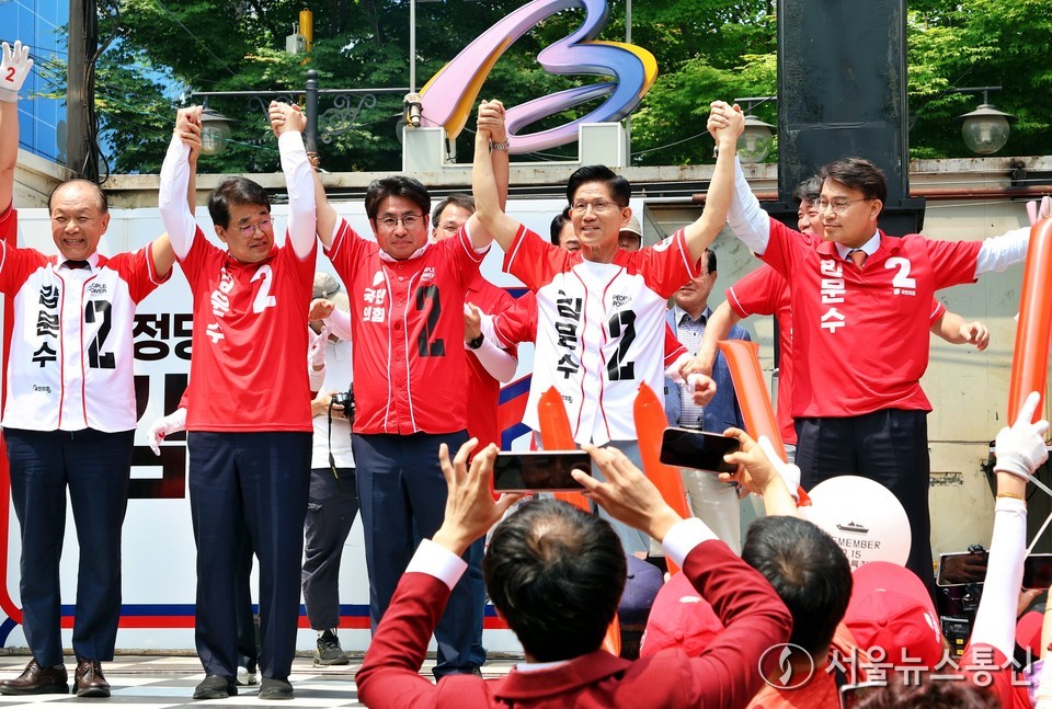 김문수 국민의힘 대선 후보가 29일 인천 부평구 문화의거리 인근에서 집중유세를 하고 있다. (2025.05.29) / 사진 = 서울뉴스통신 신현성 기자