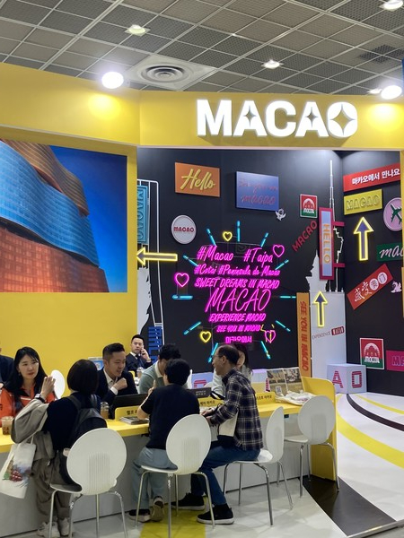 ‘40주년’을 맞은 서울국제관광전이 5일부터 나흘간 코엑스 C홀서 개최된다. 세계관광산업컨퍼런스도 동시에 열려 국내 및 세계 관광산업의 흐름을 알아갈 수 있다. 45개 국가 및 지역 참여, 관광 500여 부스가 준비돼있다. 사진제공 서울국제관광전조직위 