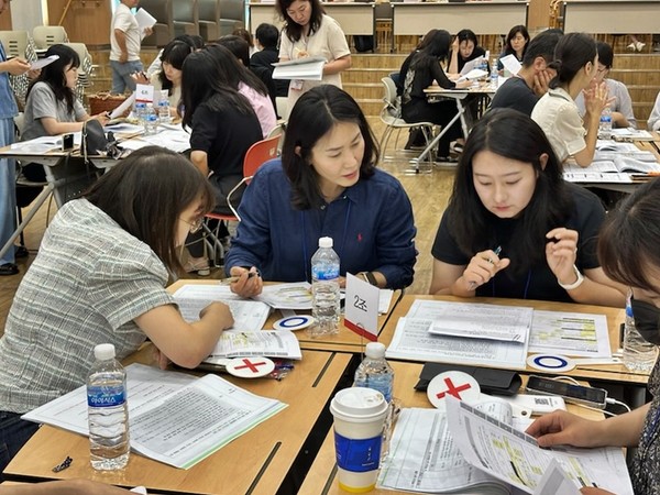 대구시는 17일 파티마병원 본관 대강당에서 ‘2025년 신종·재출현 감염병 대응 관계기관 교육 훈련’을 지자체·의료기관 등 20여 개 기관 70여 명이 참여한 가운데 개최했다.