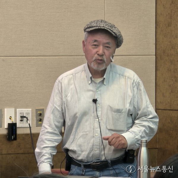 ▲황지우 작가 명작읽기 1 강의장면(사진 = 해남군)