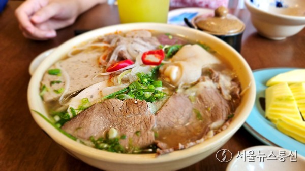 ‘베트남 쌍둥이 반세오’ 칼국수 메뉴. 사진 이민희 기자 2025.07.30, snakorea.rc@gmail.com , *재판매 및 DB 금지