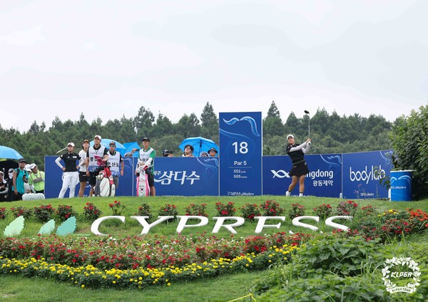 윤이나 제12회 제주삼다수 마스터스 2R 18번홀 티샷 (사진제공 KLPGA) 2025.08.08, snakorea.rc@gmail.com , *재판매 및 DB 금지