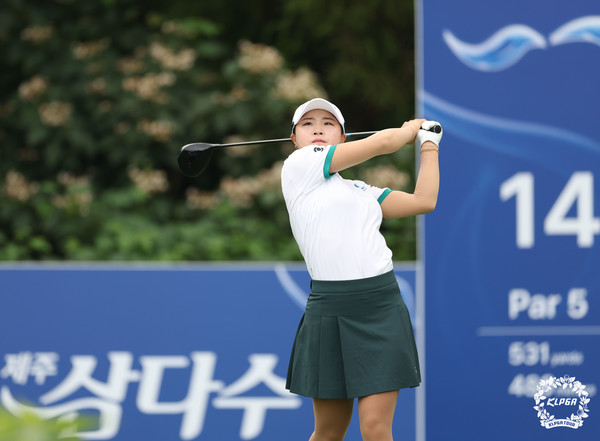 고지원 제12회 제주삼다수 마스터스 2R 14번홀 티샷 (사진제공 KLPGA) 2025.08.08, snakorea.rc@gmail.com , *재판매 및 DB 금지