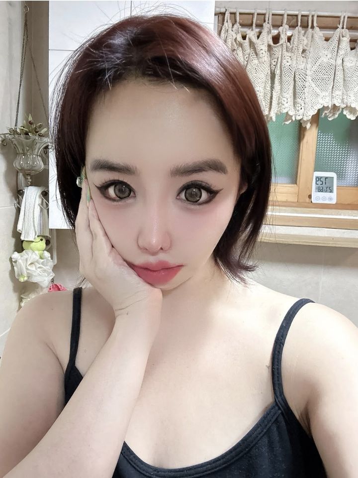 사진 = 박봄 인스타그램 갈무리. 2025.08.13, snakorea.rc@gmail.com , *재판매 및 DB 금지