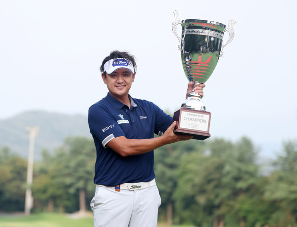 박상현 우승 트로피 (사진제공 KPGA) 2025.08.31, snakorea.rc@gmail.com , *재판매 및 DB 금지