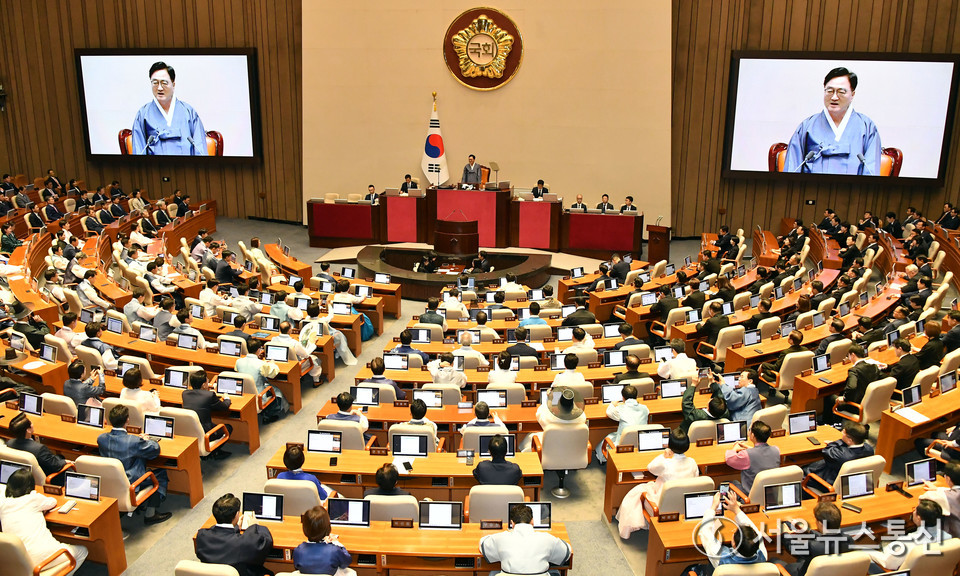 우원식 국회의장이 1일 서울 여의도 국회에서 열린 제429회 국회(정기회) 제1차 본회의 개회식에서 개회사를 하고 있다. (사진=신현성 기자) 2025.09.01, snakorea.rc@gmail.com , *재판매 및 DB 금지