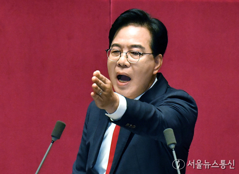 송언석 국민의힘 원내대표가 10일 오전 서울 여의도 국회에서 열린 제429회국회(정기회) 제3차 본회의에서 교섭단체 대표연설을 하고 있다. (사진=이민희 기자) 2025.09.10, snakorea.rc@gmail.com , *재판매 및 DB 금지