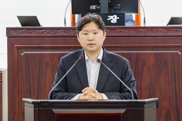 전성균 의원 5분발언 모습 [사진=화성특례시의회]