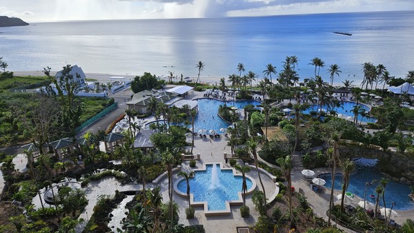 하얏트 리젠시 괌 호텔에서 바라본 투몬 해변 (사진 이민희 기자) 2025.09.16, snakorea.rc@gmail.com , *재판매 및 DB 금지